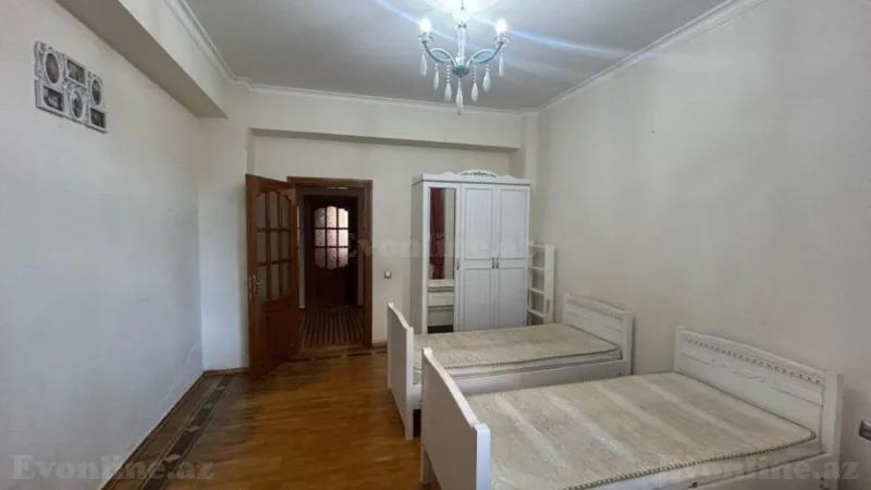 Kirayə verilir 4 otaqlı Mənzil Yeni tikili 160 m² 8 Noyabr m. - şəkil 10