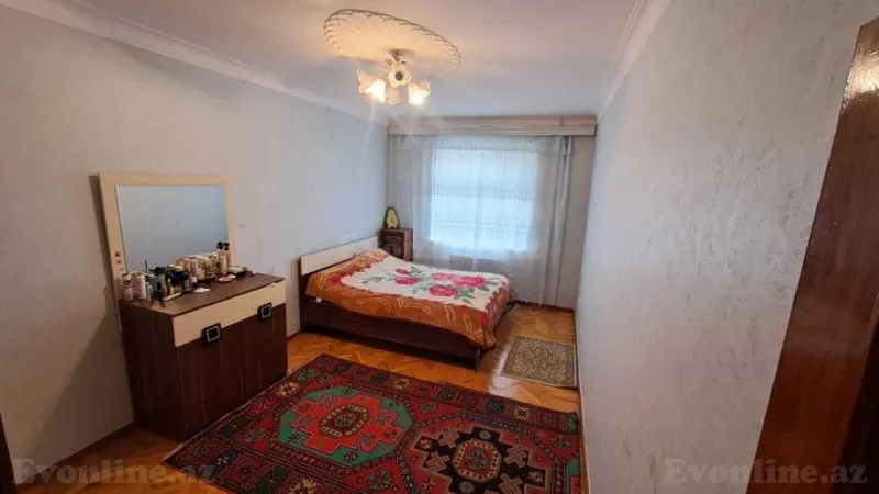 Satılır 5 otaqlı Mənzil Köhnə tikili 125 m² Suraxanı r. - şəkil 3