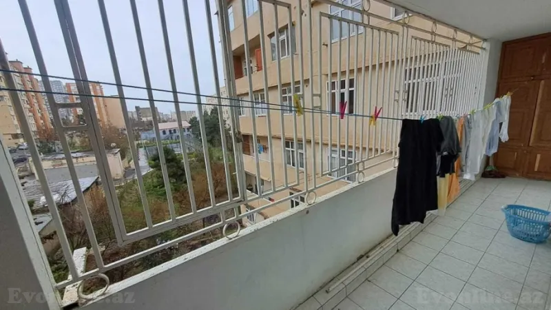 Satılır 5 otaqlı Mənzil Köhnə tikili 125 m² Suraxanı r. - şəkil 17