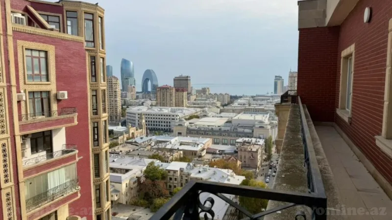 Satılır 5 otaqlı Mənzil Yeni tikili 390 m² 28 May m. - şəkil 17