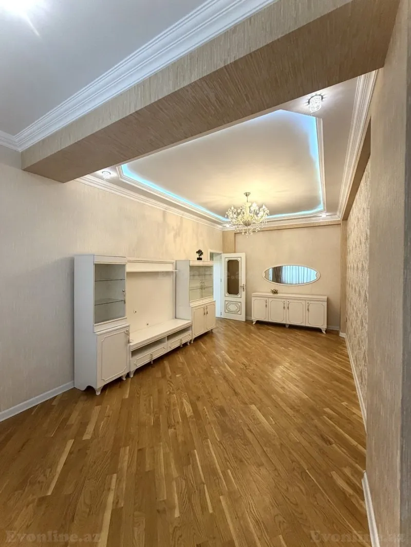 Satılır 2 otaqlı Mənzil Yeni tikili 76 m² İnşaatçılar m. - şəkil 4