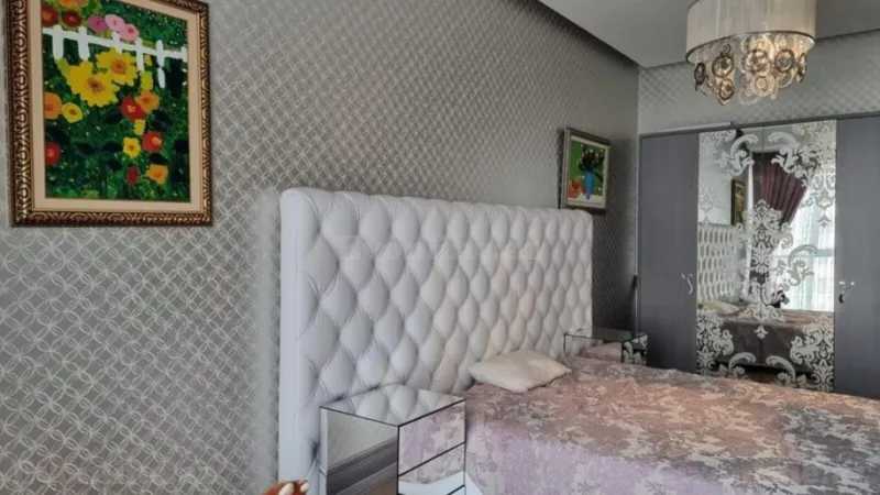 Satılır 4 otaqlı Mənzil Yeni tikili 239 m² Nizami m. - şəkil 24