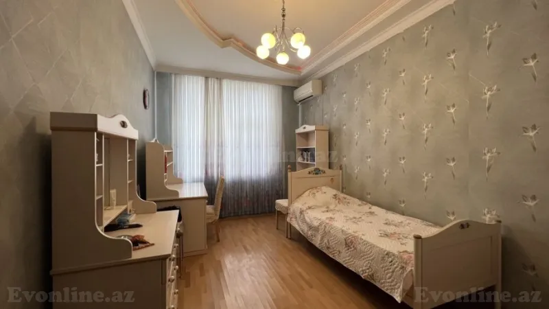 Satılır 4 otaqlı Mənzil Yeni tikili 185 m² Elmlər Akademiyası m. - şəkil 9