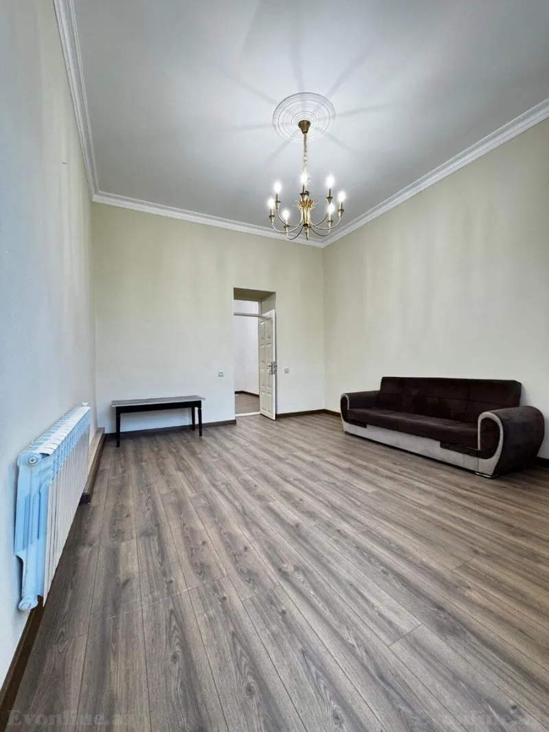 Kirayə verilir 3 otaqlı Mənzil Köhnə tikili 90 m² Sahil m. - şəkil 3