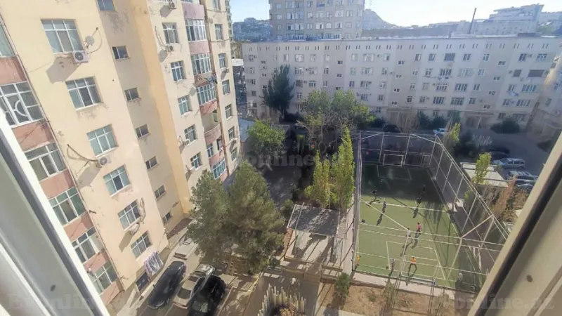 Kirayə verilir 3 otaqlı Mənzil Yeni tikili 130 m² Badamdar