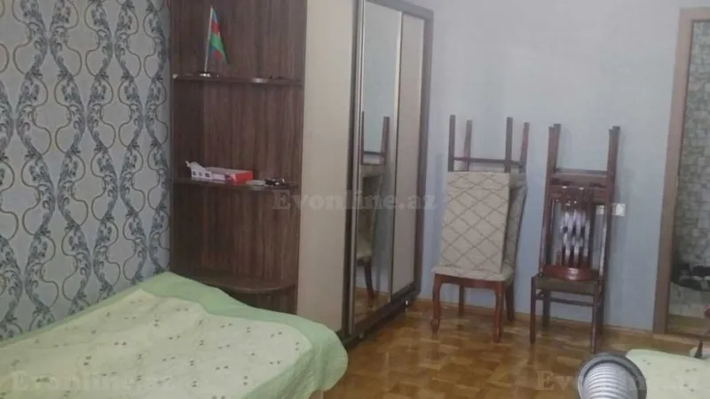 Satılır 4 otaqlı Mənzil Köhnə tikili 100 m² 8-ci mikrorayon - şəkil 4