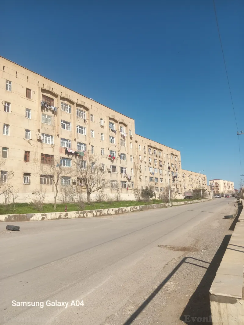 Satılır 3 otaqlı Mənzil Köhnə tikili 80 m² Lökbatan