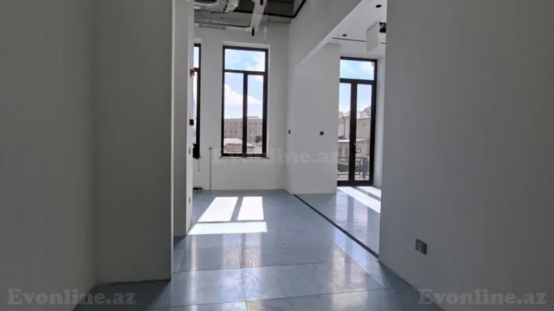 Kirayə verilir Ofis 680 m² Sahil m. - şəkil 11