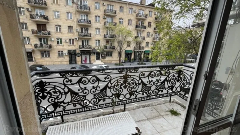 Satılır 2 otaqlı Mənzil Köhnə tikili 70 m² Xətai m. - şəkil 3