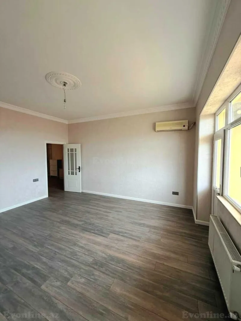 Satılır 3 otaqlı Mənzil Yeni tikili 110 m² İnşaatçılar m. - şəkil 6
