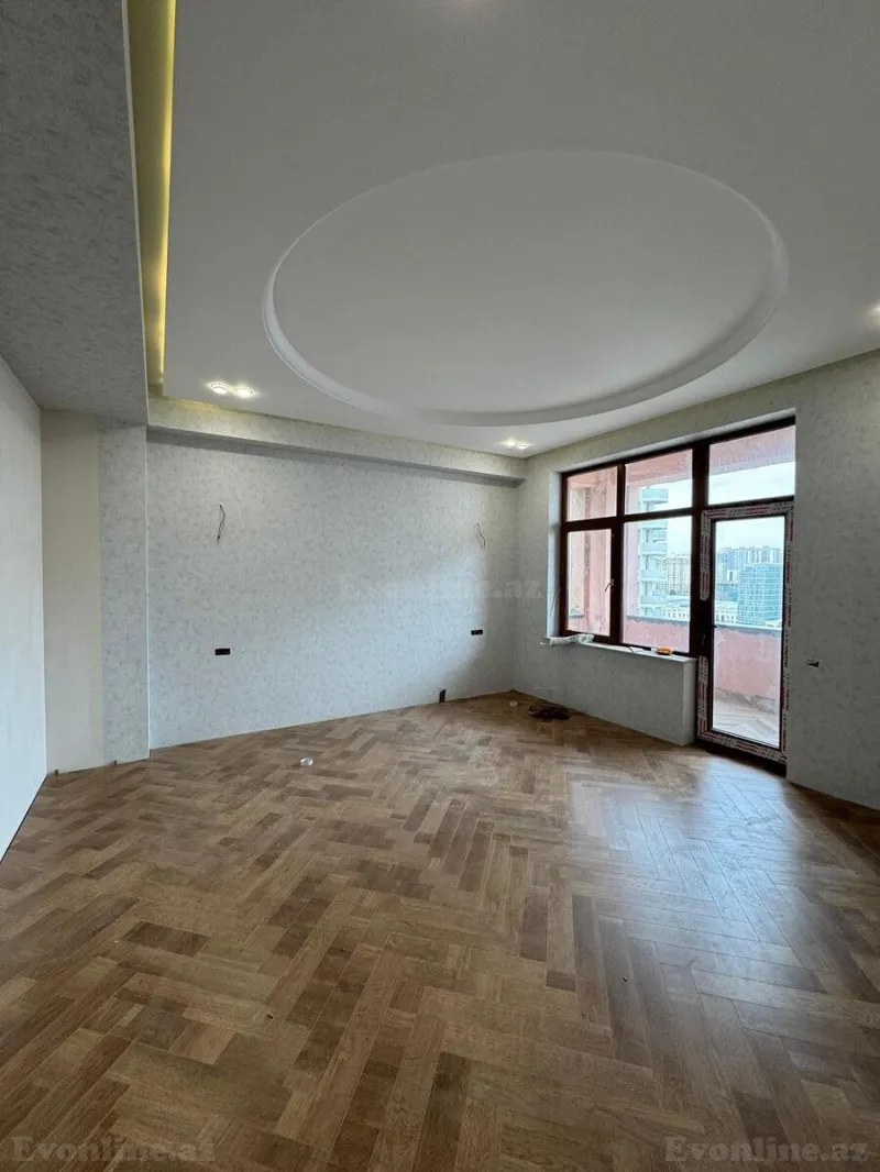 Satılır 4 otaqlı Mənzil Yeni tikili 210 m² 28 May m. - şəkil 5