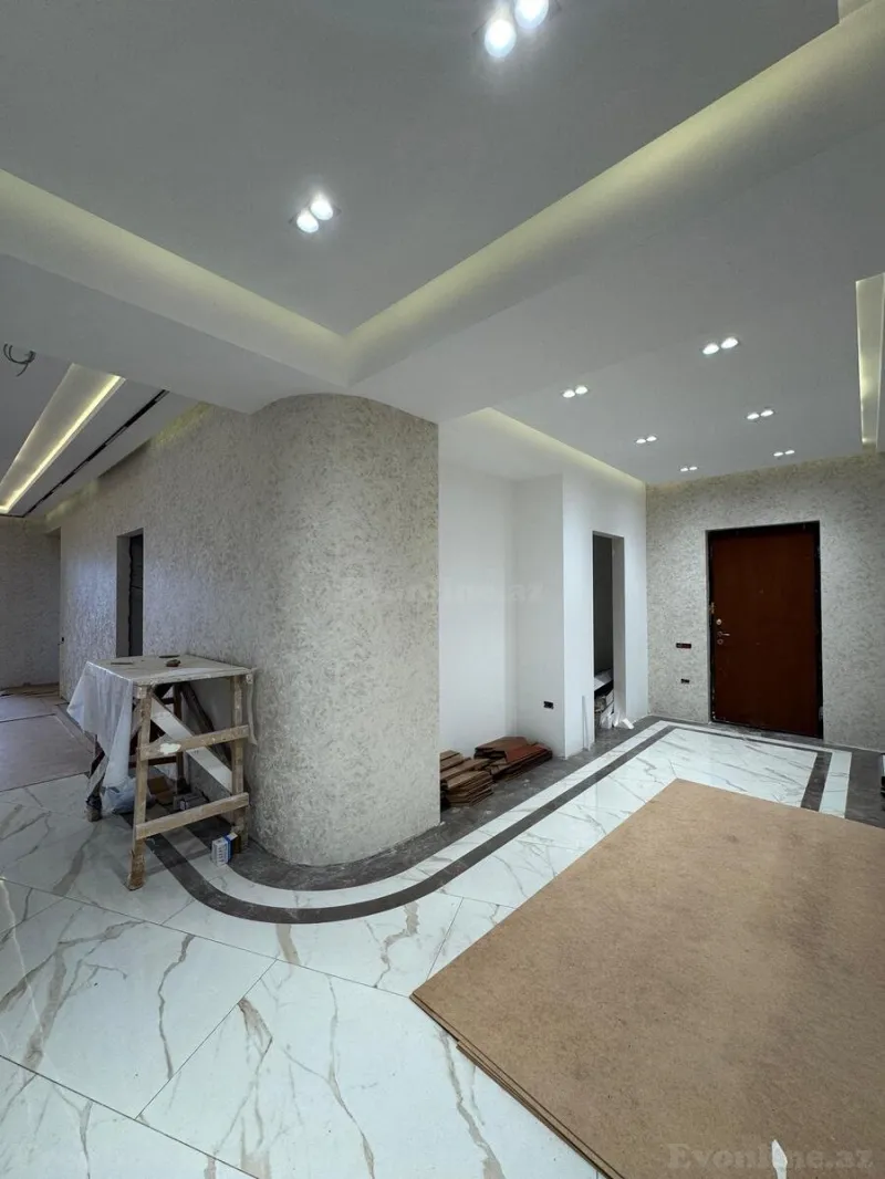 Satılır 4 otaqlı Mənzil Yeni tikili 210 m² 28 May m. - şəkil 15