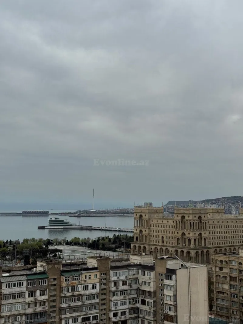 Satılır 4 otaqlı Mənzil Yeni tikili 210 m² 28 May m. - şəkil 18