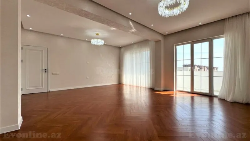 5 otaqlı Mənzil 110 m² Köhnə Günəşli Satılır