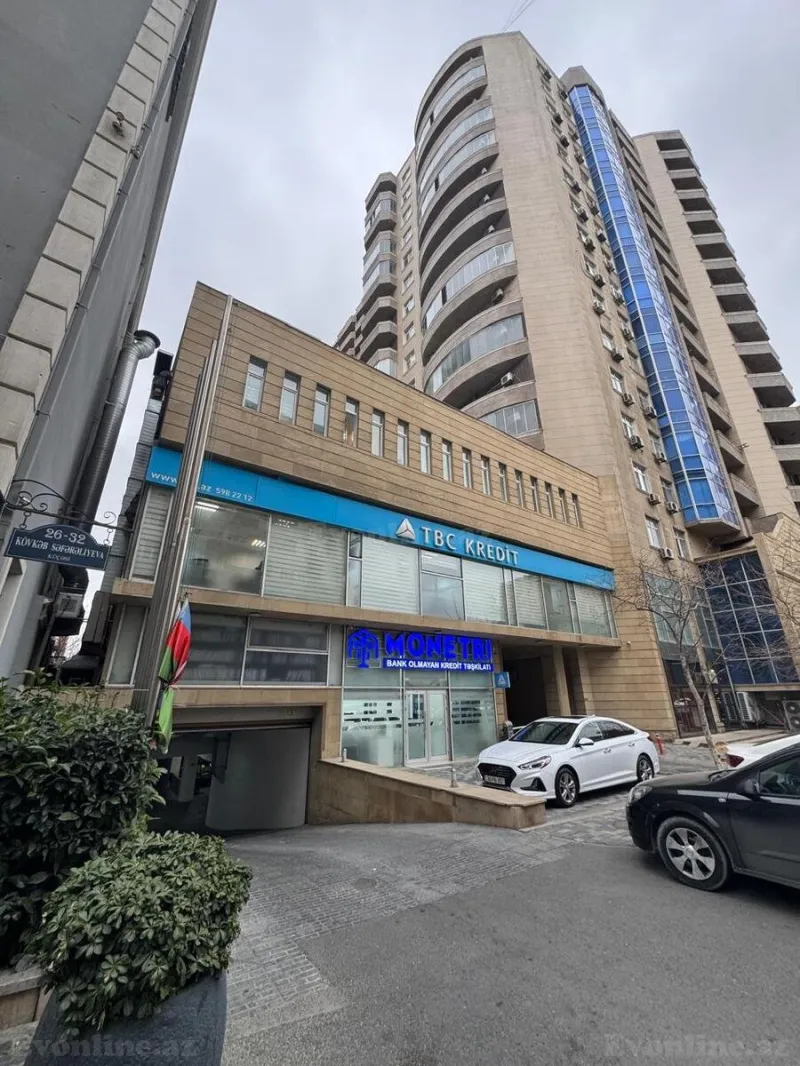 Satılır 3 otaqlı Mənzil Yeni tikili 160 m² 28 May m.