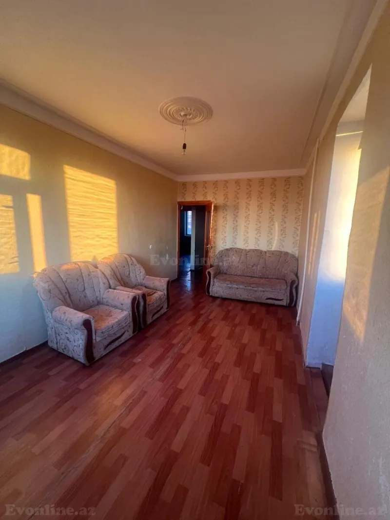 5 otaqlı Mənzil 110 m² Suraxanı r. Satılır