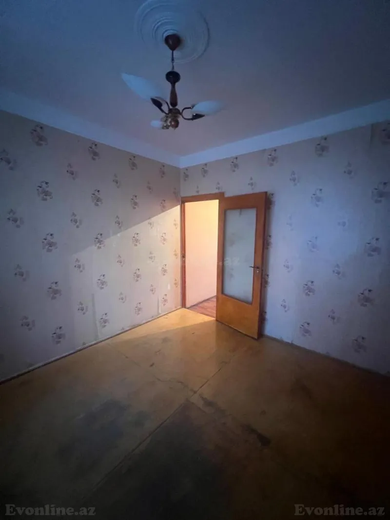 Satılır 5 otaqlı Mənzil Köhnə tikili 110 m² Suraxanı r. - şəkil 9