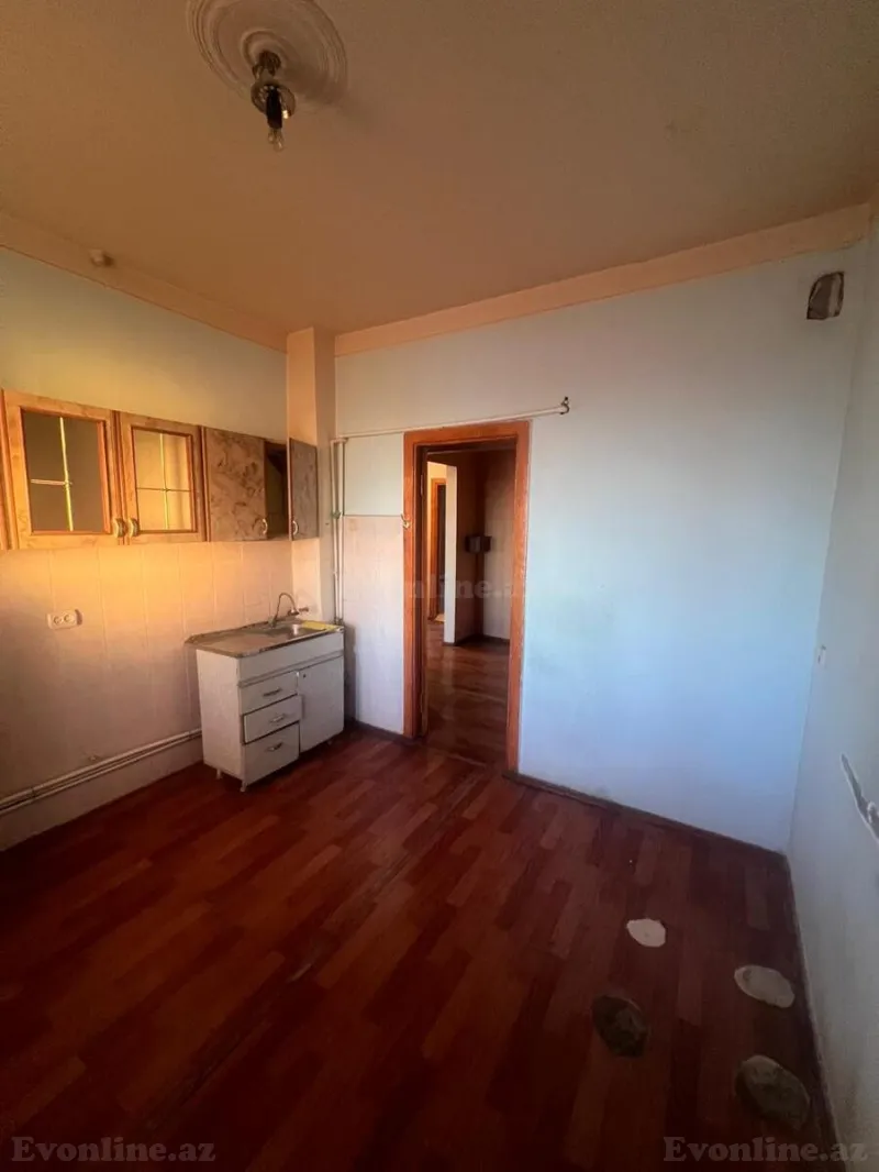 Satılır 5 otaqlı Mənzil Köhnə tikili 110 m² Suraxanı r. - şəkil 22