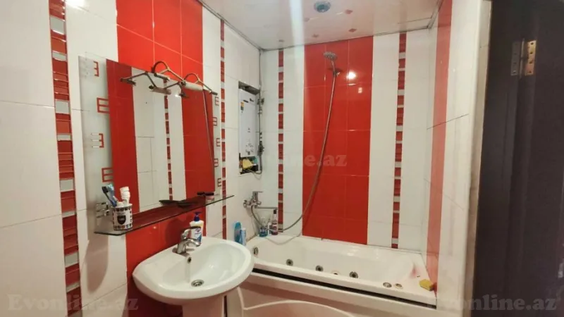 Satılır 2 otaqlı Mənzil Köhnə tikili 55.7 m² İçərişəhər m. - şəkil 13