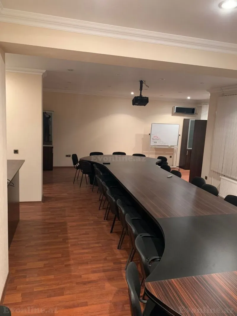 3 otaqlı Ofis 120 m² Xətai m. Satılır
