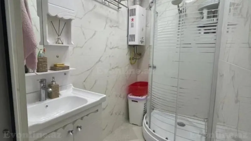 Satılır 2 otaqlı Mənzil Köhnə tikili 65 m² 6-cı mikrorayon - şəkil 4