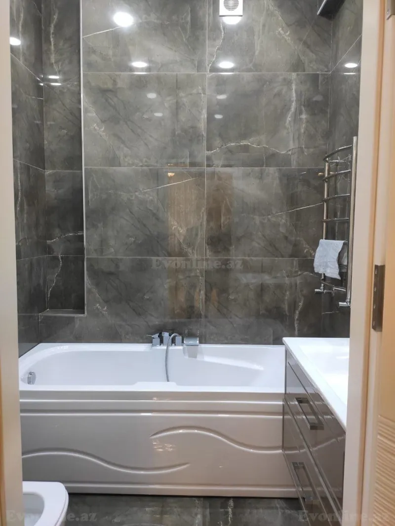 Kirayə verilir 3 otaqlı Mənzil Yeni tikili 170 m² Elmlər Akademiyası m. - şəkil 14