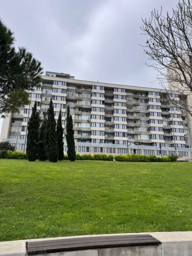 Satılır 3 otaqlı Mənzil Yeni tikili 135 m² Nizami m.