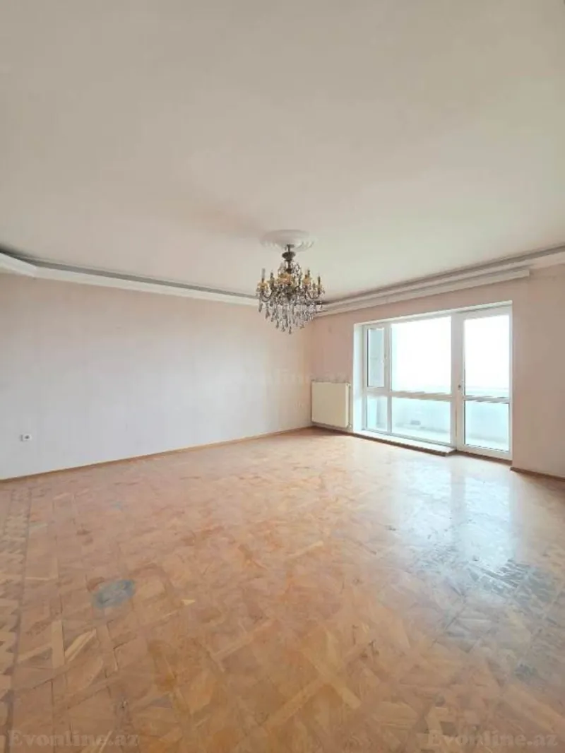 Satılır 3 otaqlı Mənzil Yeni tikili 135 m² Nizami m. - şəkil 4