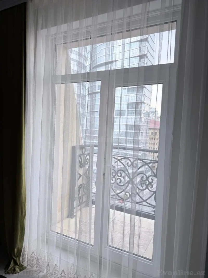 Kirayə verilir 3 otaqlı Mənzil Yeni tikili 145 m² Xətai m. - şəkil 4