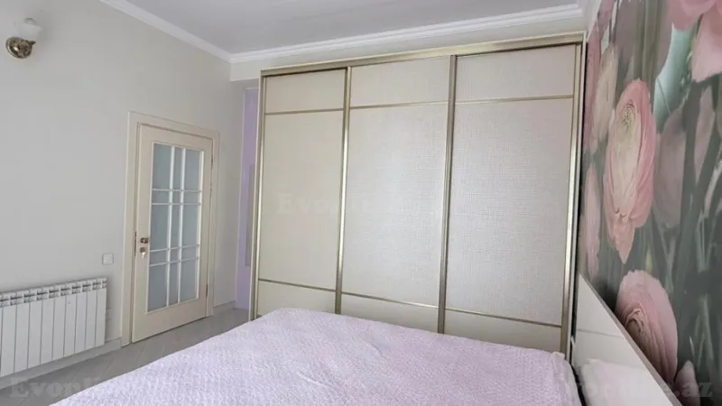 Kirayə verilir 3 otaqlı Mənzil Yeni tikili 145 m² Xətai m. - şəkil 12