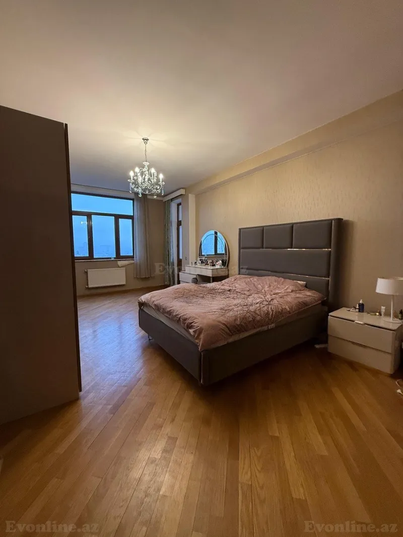 Satılır 3 otaqlı Mənzil Yeni tikili 147 m² 8 Noyabr m. - şəkil 3