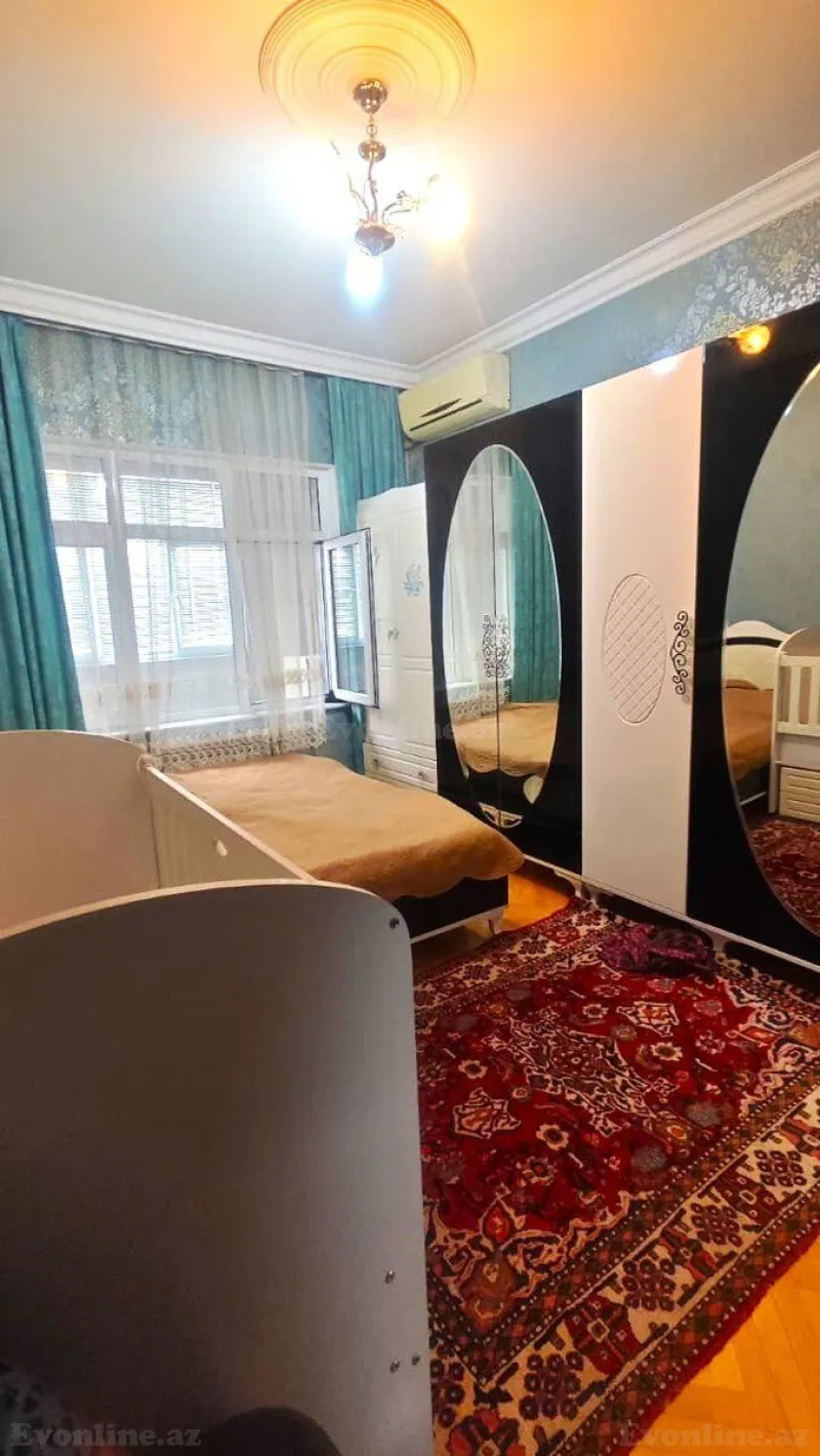 Satılır 5 otaqlı Mənzil Köhnə tikili 125 m² Binəqədi r. - şəkil 7