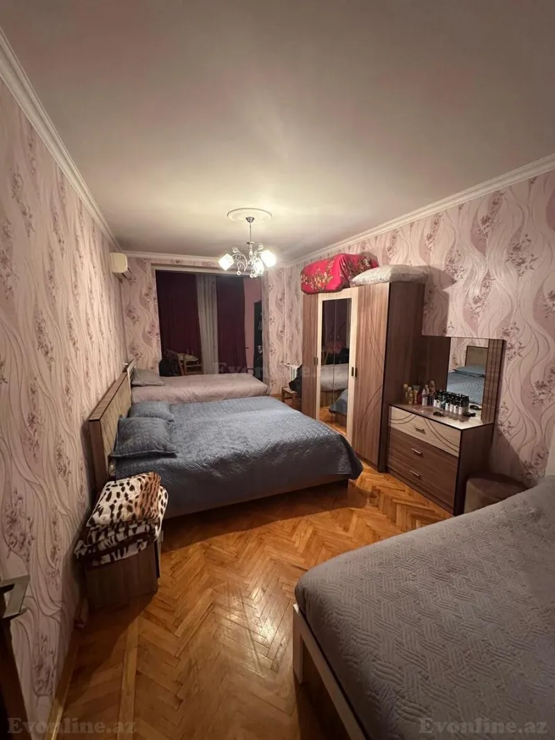 Satılır 2 otaqlı Mənzil Köhnə tikili 65 m² 8-ci mikrorayon - şəkil 8