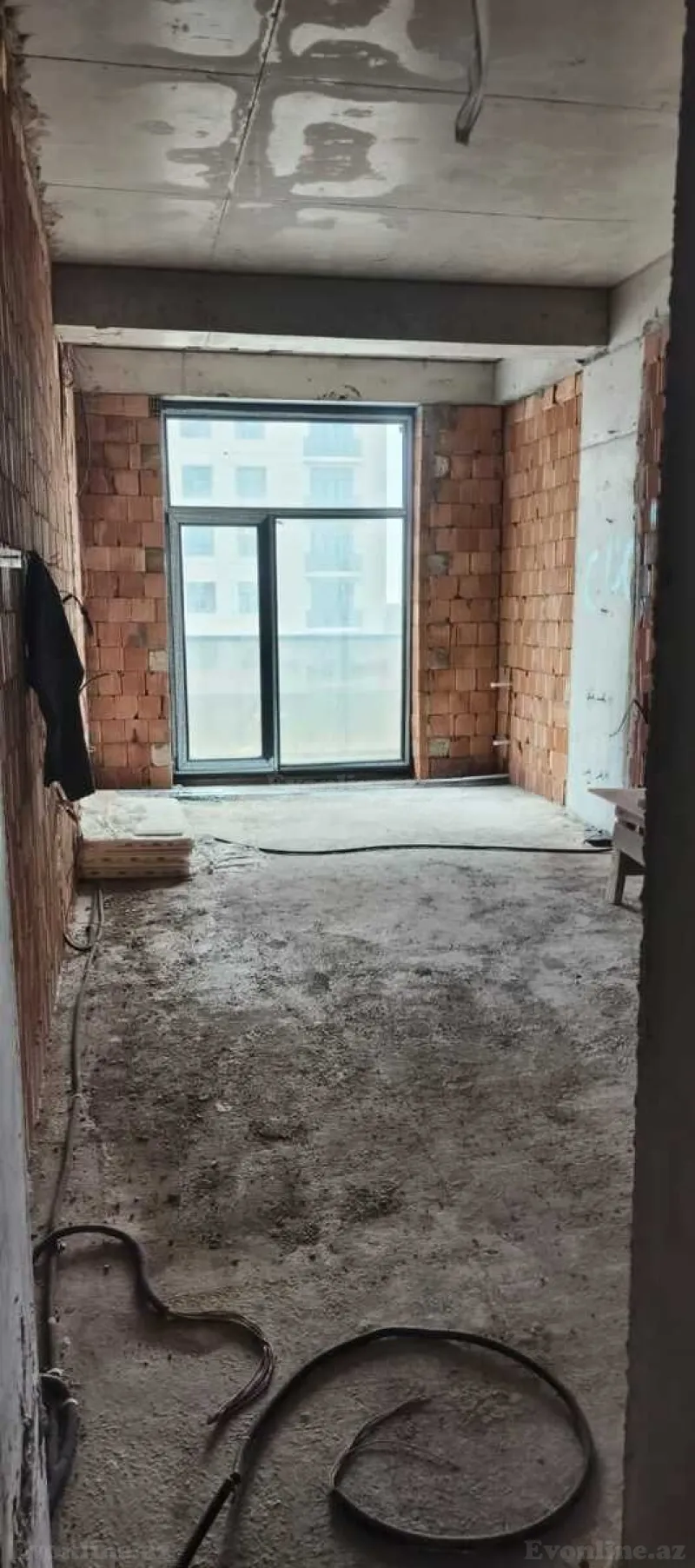 Satılır 2 otaqlı Mənzil Yeni tikili 70.8 m² 28 May m. - şəkil 3