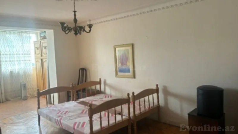 Satılır 3 otaqlı Mənzil Köhnə tikili 60 m² Gənclik m. - şəkil 3