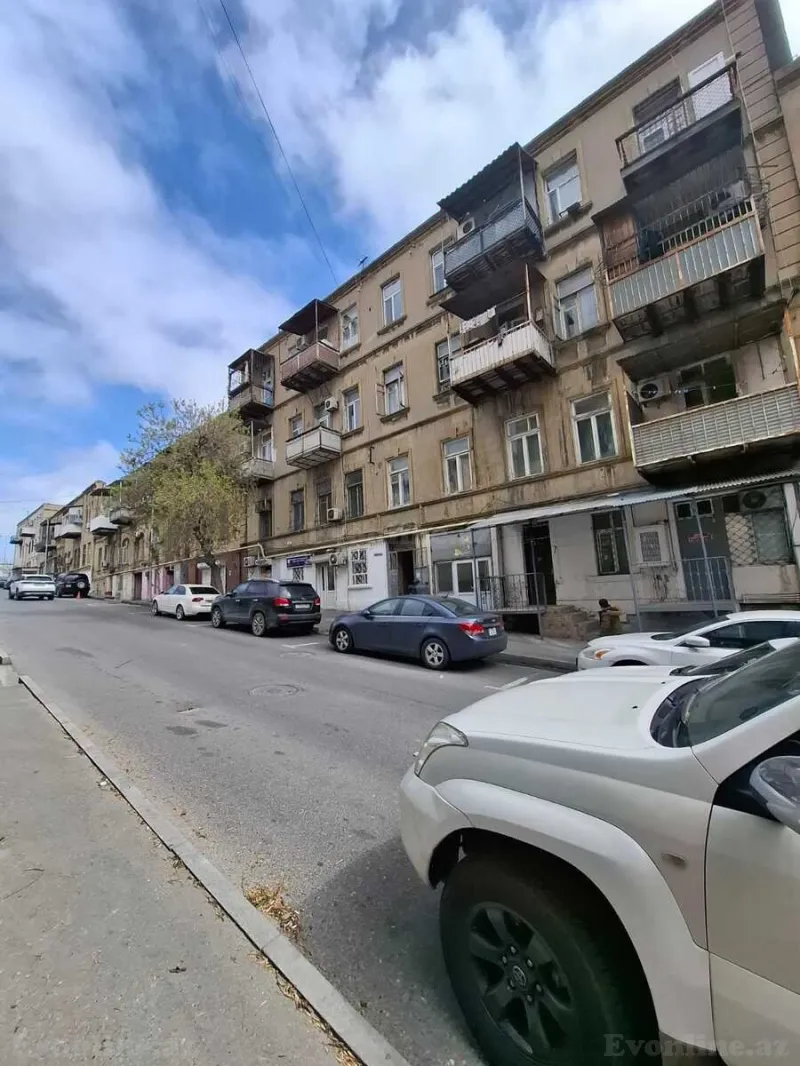 Satılır 2 otaqlı Mənzil Köhnə tikili 37 m² 28 May m.