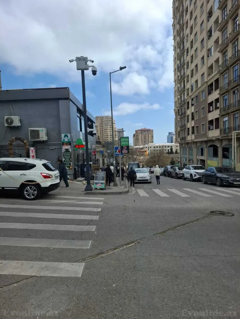 Satılır 2 otaqlı Mənzil Köhnə tikili 37 m² 28 May m. - şəkil 2