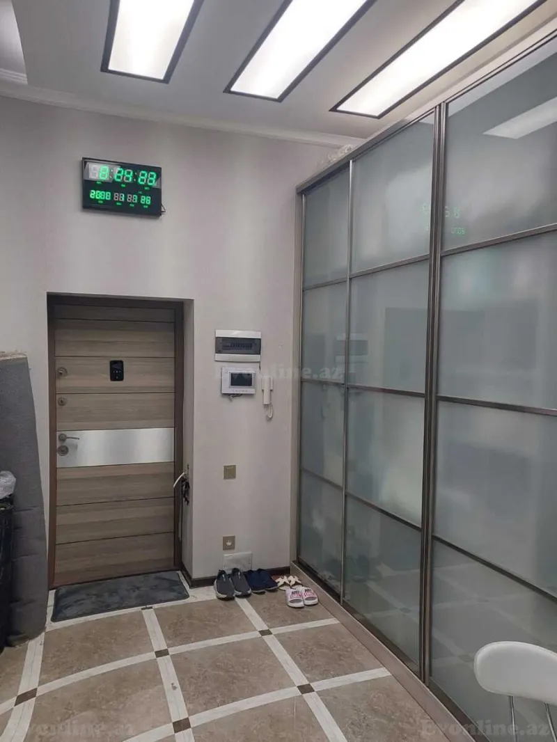 Satılır 4 otaqlı Mənzil Yeni tikili 170 m² Nizami m. - şəkil 26