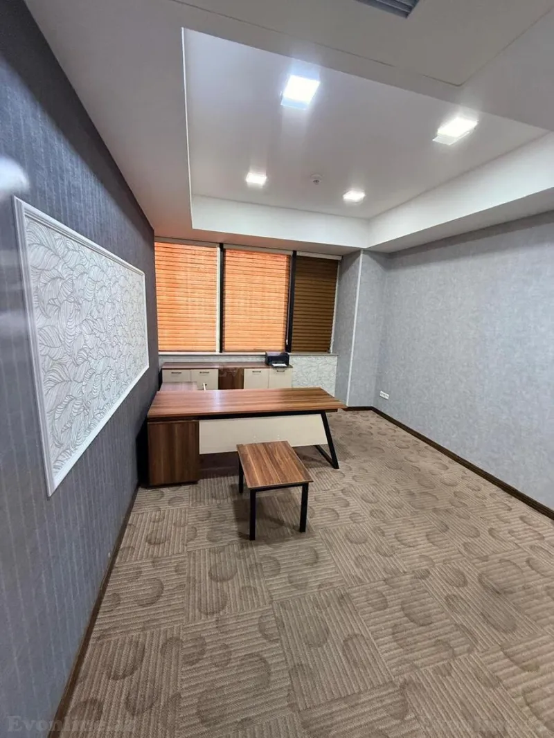 Kirayə verilir Ofis 180 m² 28 May m. - şəkil 6