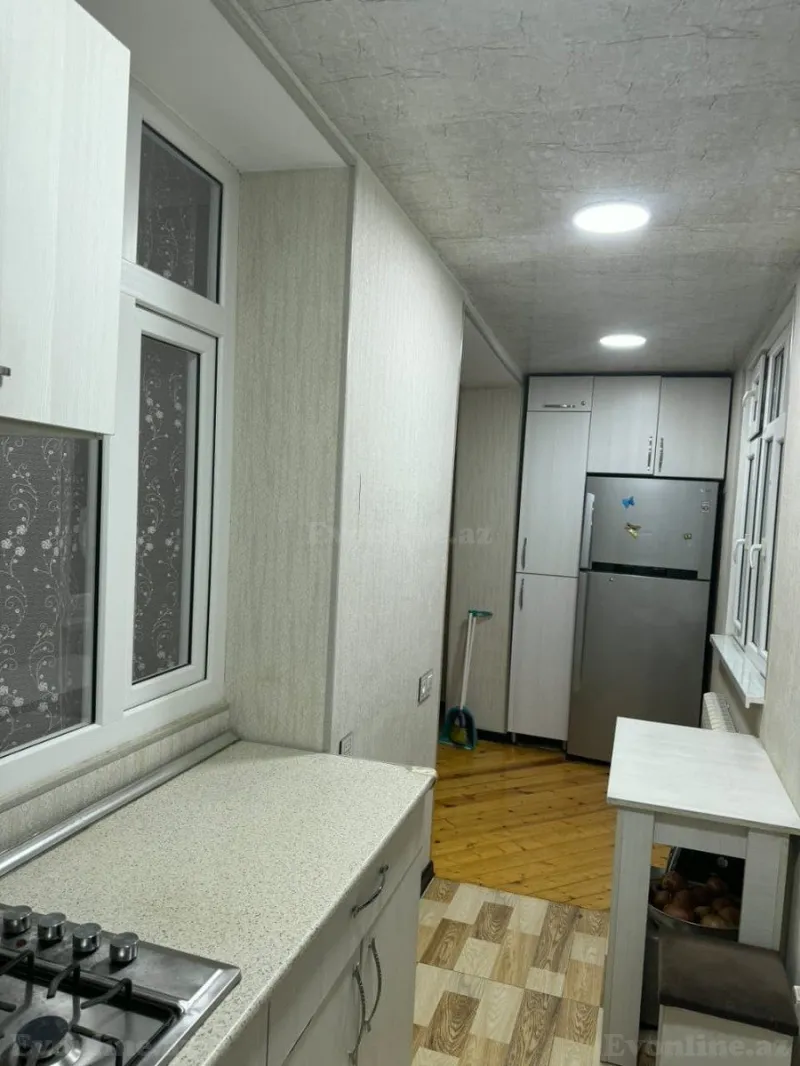Satılır 3 otaqlı Mənzil Köhnə tikili 65 m² Qaraçuxur - şəkil 2