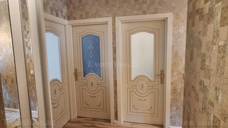 Kirayə verilir 3 otaqlı Mənzil Köhnə tikili 80 m² 8-ci mikrorayon - şəkil 2