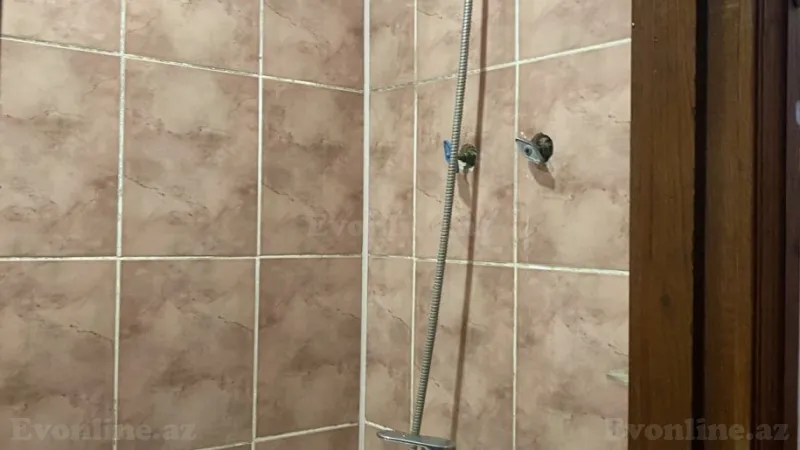 Kirayə verilir 2 otaqlı Mənzil Köhnə tikili 60 m² Kubinka - şəkil 7