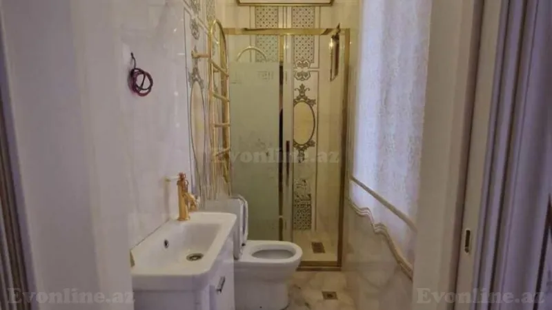 Satılır 4 otaqlı Mənzil Köhnə tikili 220 m² Sahil m. - şəkil 6