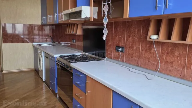 Kirayə verilir 4 otaqlı Mənzil Yeni tikili 150 m² Xətai m. - şəkil 12