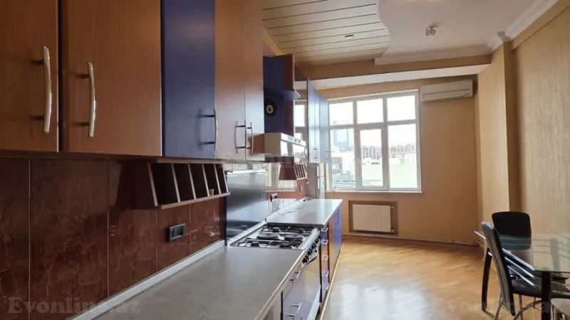 Kirayə verilir 4 otaqlı Mənzil Yeni tikili 150 m² Xətai m. - şəkil 13