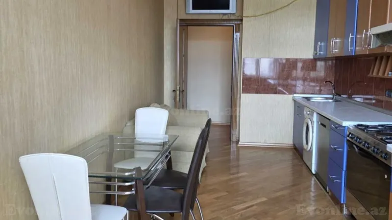 Kirayə verilir 4 otaqlı Mənzil Yeni tikili 150 m² Xətai m. - şəkil 14