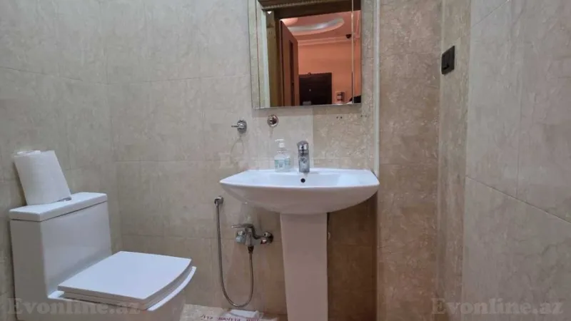 Kirayə verilir 4 otaqlı Mənzil Yeni tikili 150 m² Xətai m. - şəkil 16