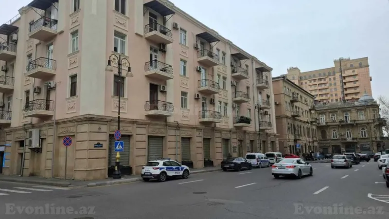 Satılır 3 otaqlı Mənzil Köhnə tikili 86 m² Sahil m. - şəkil 14