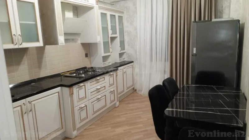 Kirayə verilir 3 otaqlı Mənzil Yeni tikili 120 m² Səbail r. - şəkil 4