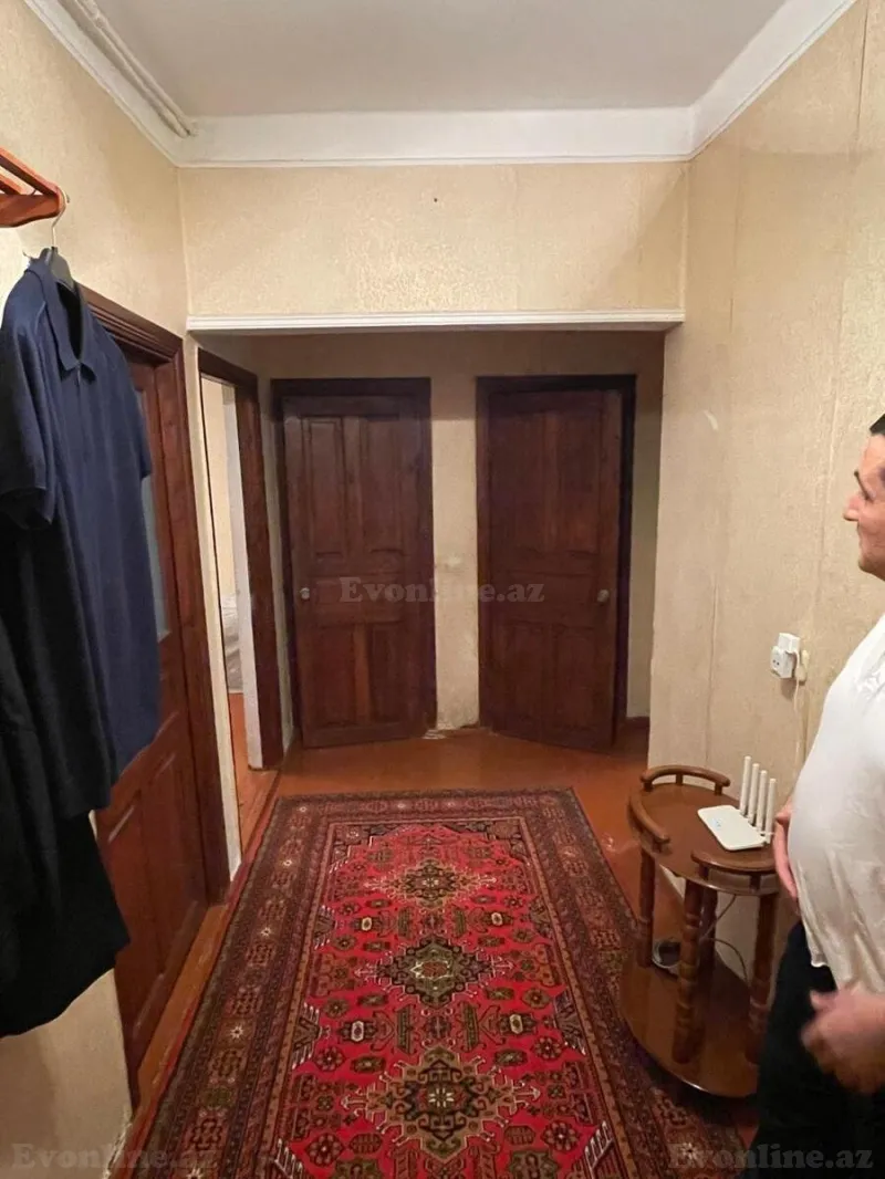 Satılır 2 otaqlı Mənzil Köhnə tikili 55 m² Massiv D - şəkil 3